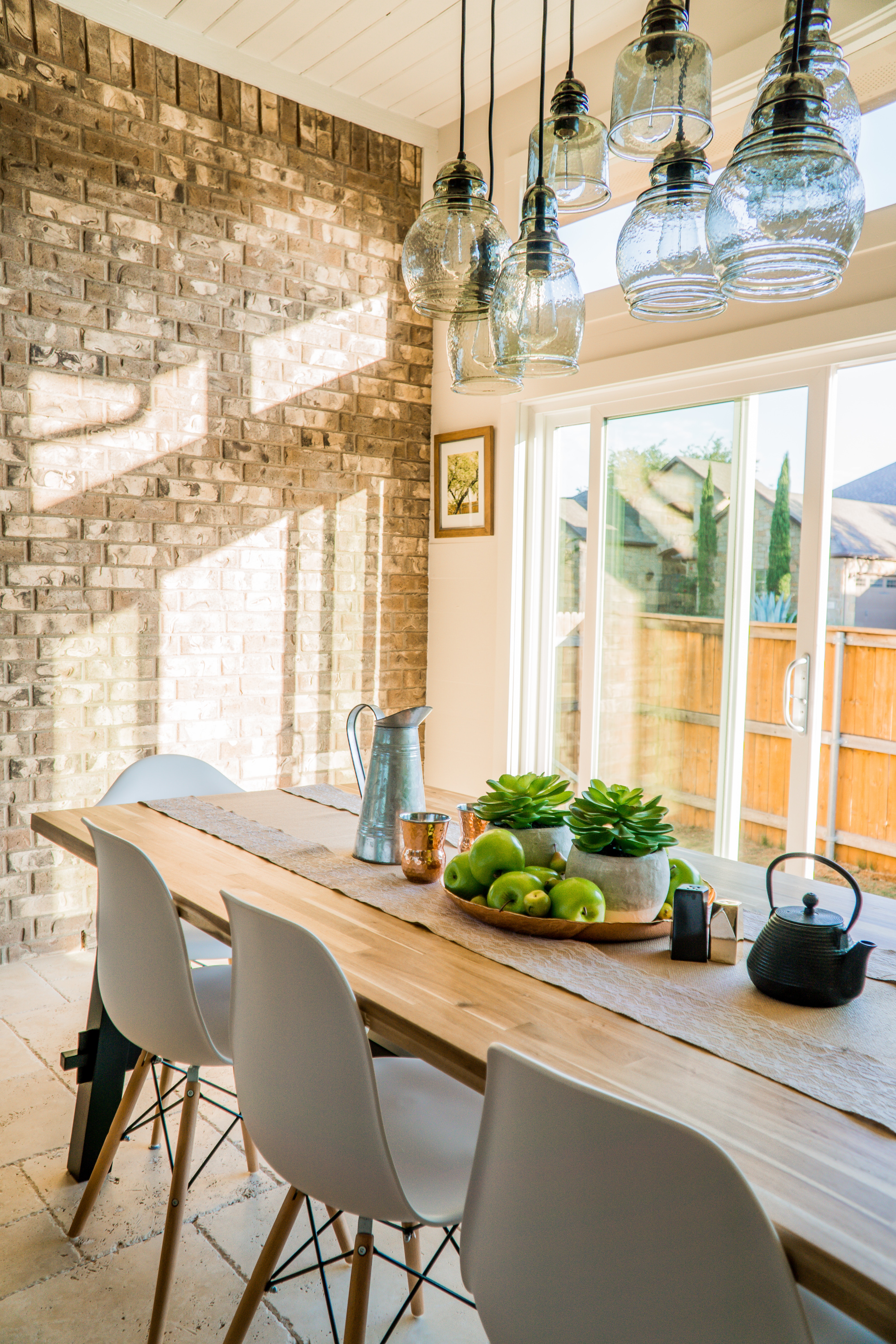 Image of dining room with table and chairs